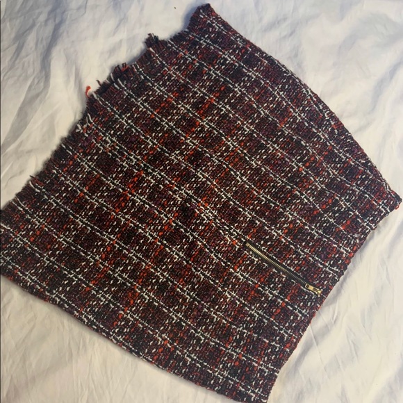 Skirt - Picture 2 of 3